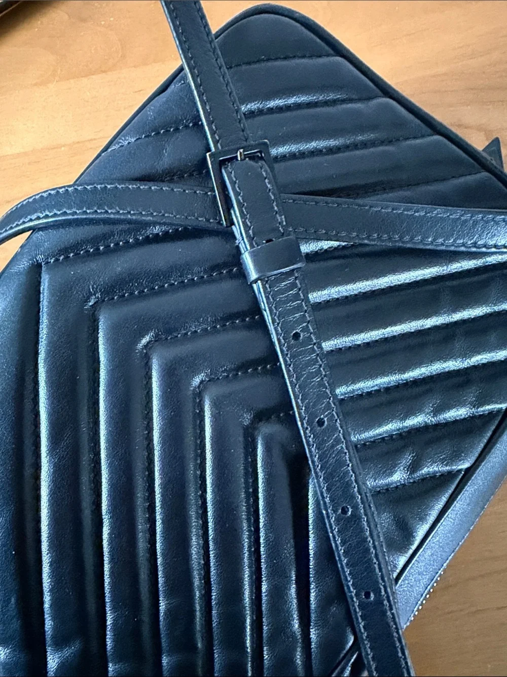 Saint Laurent Black Lou Camera Bag - Picture 9 of 11